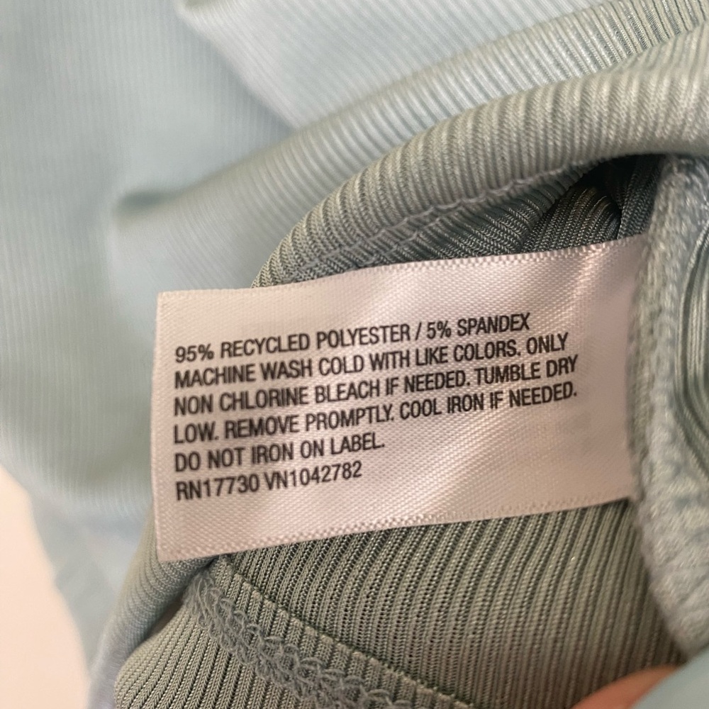 ♥️SOLD♥️ Teal Ribbed Sleeveless Top - Picture 3 of 4